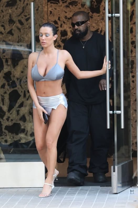 “Bold & Daring!”: Bianca Censori Leaves Fans Speechless in Sheer Lingerie!