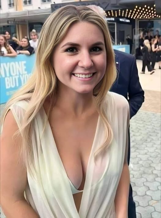 BlKlNl PH0T0S That Put Brandi Passante 0ver the Line F0R AduIts!