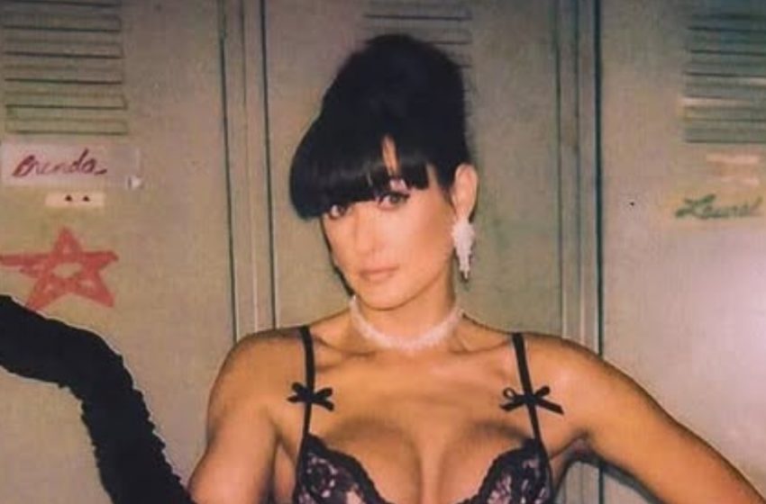 The Unforgettable Debut of Elara Vance 😋