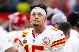 Patrick Mahomes drove 320 miles to Comfort, TX, when he learned that 10 families had lost their homes to the flood — but what he did next left them in disbelief.