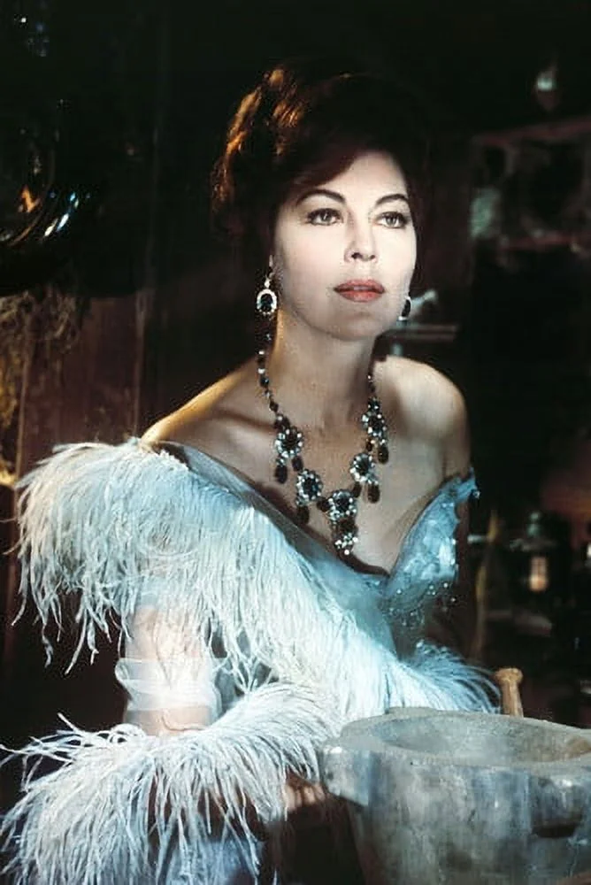 She lit up the screen with her beauty—but it was the chaos behind the camera that made Ava Gardner unforgettable. Uncategorized