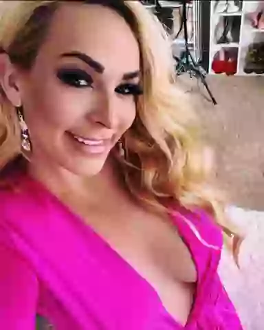 Lil Tay broke OnlyFans record the minute she turned 18 and people are making a seriously disturbing point